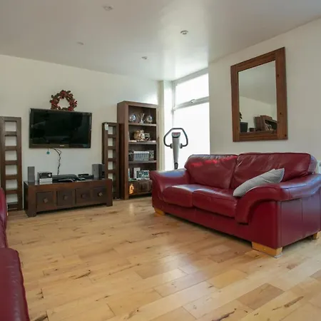 Ferienwohnung Stunning 3 House with Garden in Battersea